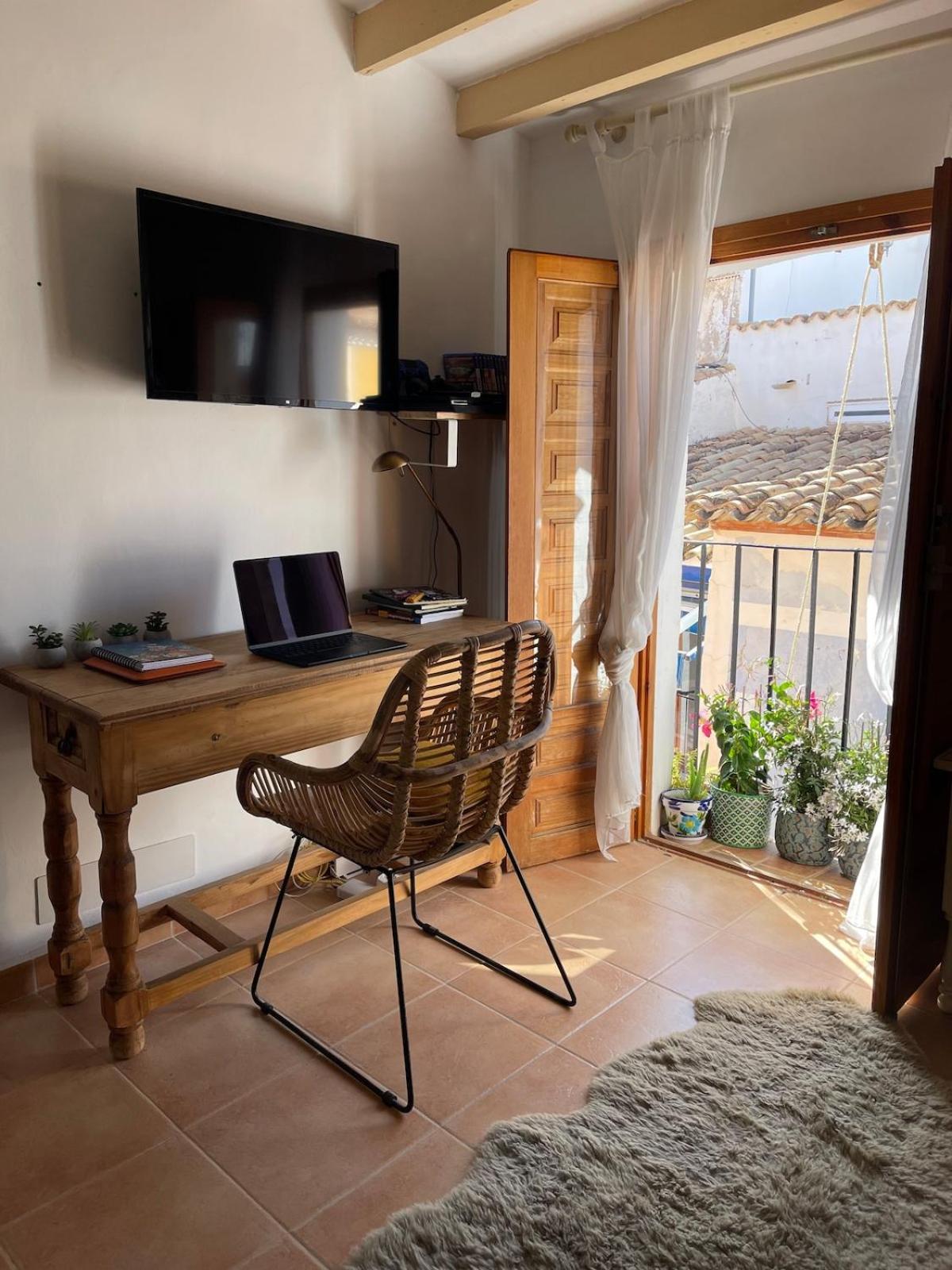 Oldtown Family House With Amazing Terrace - 3 Minutes From Beach! 빌라조요사 외부 사진