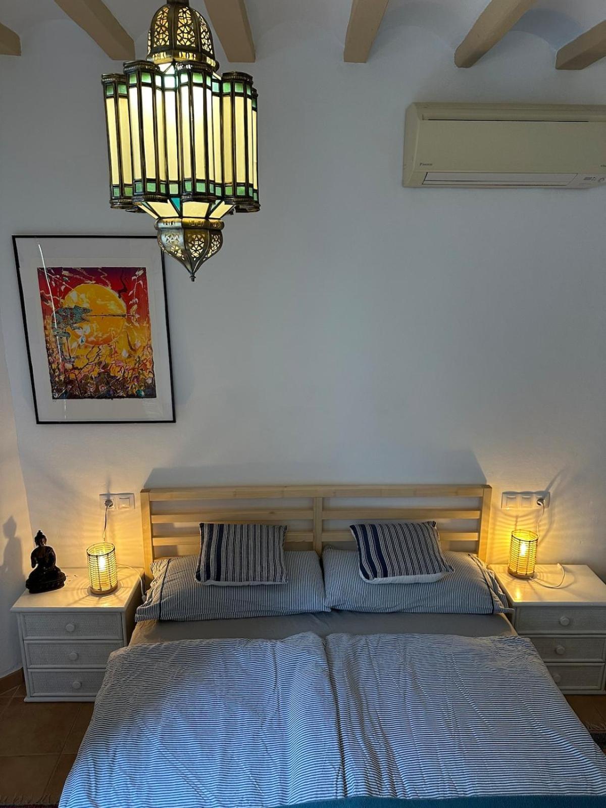 Oldtown Family House With Amazing Terrace - 3 Minutes From Beach! 빌라조요사 외부 사진