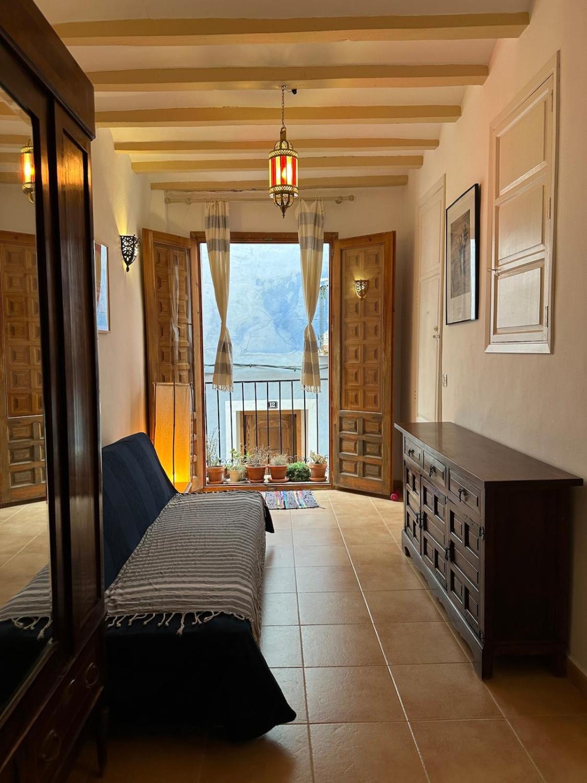 Oldtown Family House With Amazing Terrace - 3 Minutes From Beach! 빌라조요사 외부 사진