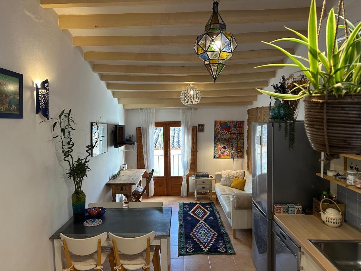 Oldtown Family House With Amazing Terrace - 3 Minutes From Beach! 빌라조요사 외부 사진