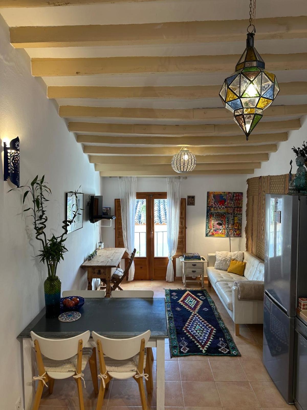Oldtown Family House With Amazing Terrace - 3 Minutes From Beach! 빌라조요사 외부 사진